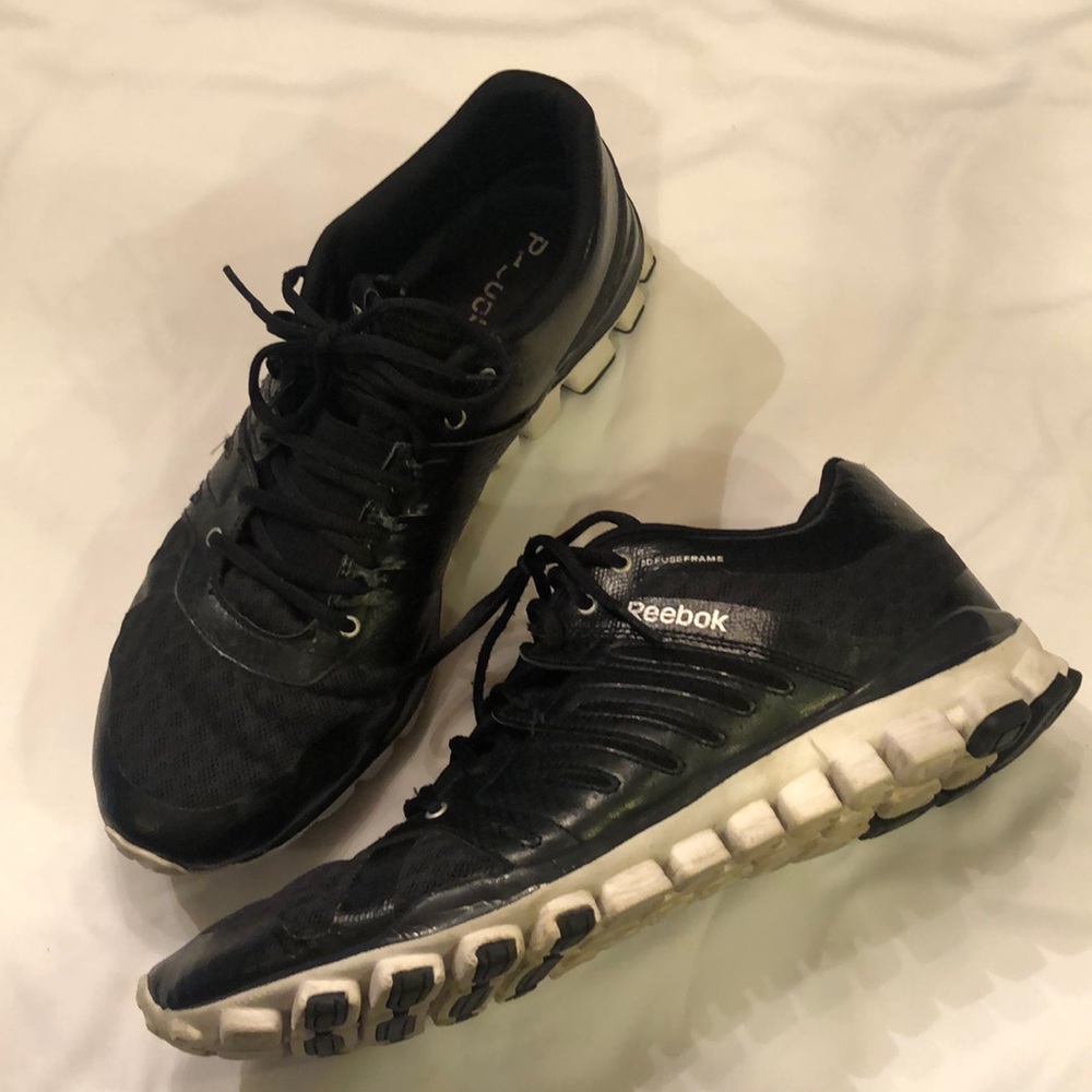 Reebok realflex tennis shoes size 13